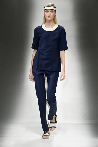 Look 1